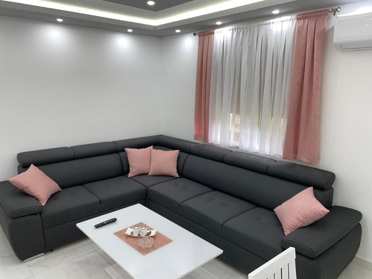 Apartman Jovana Bileća Dış mekan fotoğraf